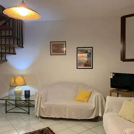 דירה During - Delightful Inside A *